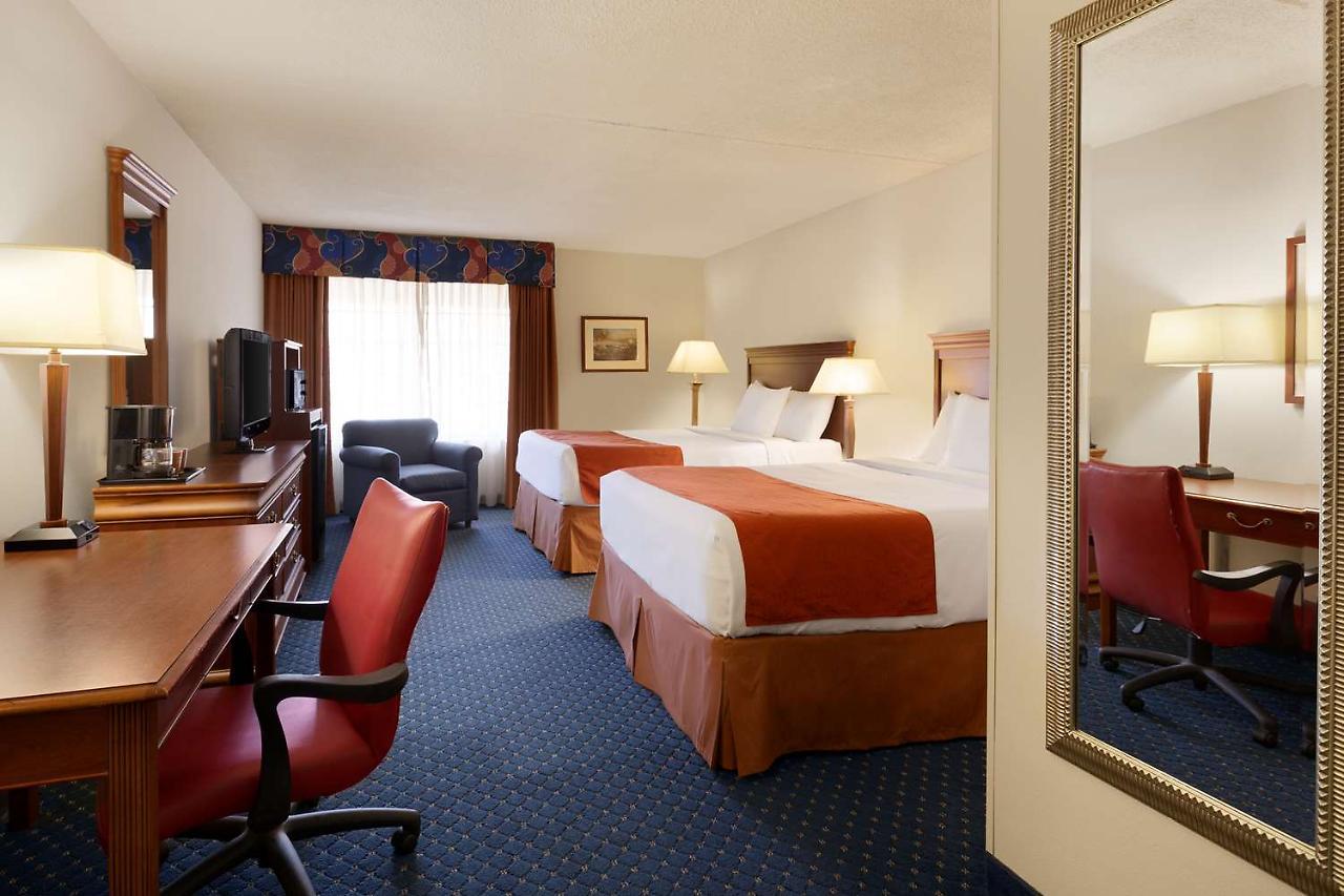 Country Inn & Suites By Radisson, Fredericksburg South I-95 , Va エクステリア 写真