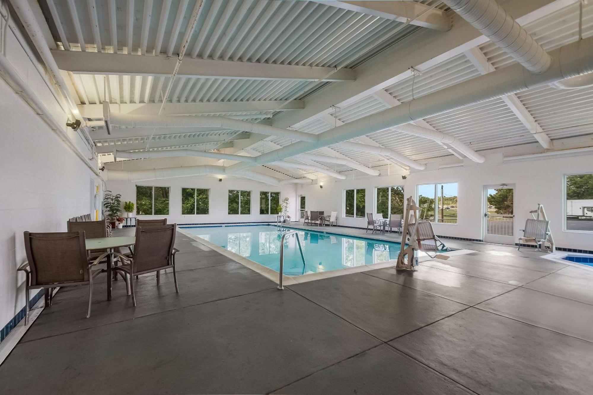 Country Inn & Suites By Radisson, Fredericksburg South I-95 , Va エクステリア 写真